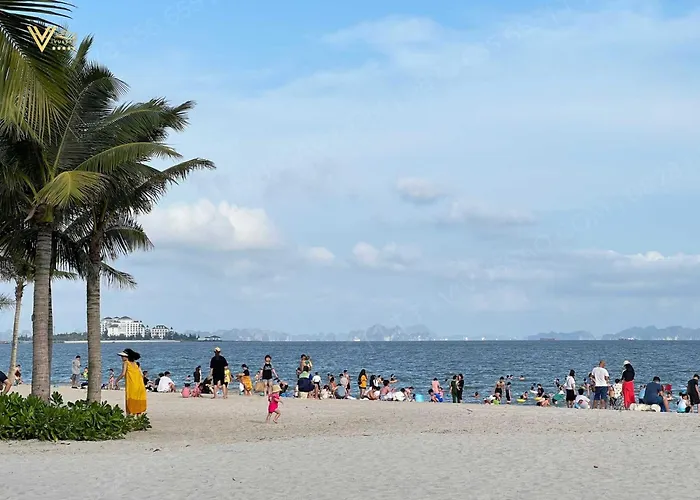 Apartment 23f Icon40 Signature Corner Lo Goc 2pn View Vinh Bay, Ho Nhac Nuoc Halo Bay Show & Marina Hill Ha Long