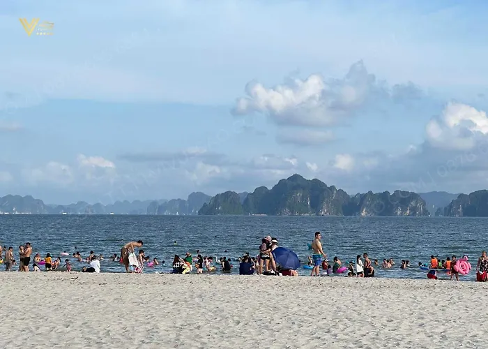 23f Icon40 Signature Corner Lo Goc 2pn View Vinh Bay, Ho Nhac Nuoc Halo Bay Show & Marina Hill