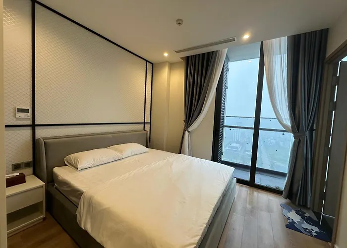 23f Icon40 Signature Corner Lo Goc 2pn View Vinh Bay, Ho Nhac Nuoc Halo Bay Show & Marina Hill Ha Long