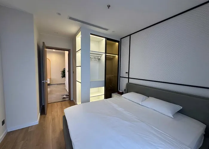 23f Icon40 Signature Corner Lo Goc 2pn View Vinh Bay, Ho Nhac Nuoc Halo Bay Show & Marina Hill *